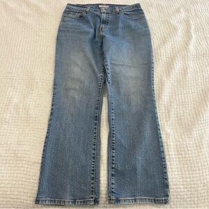 Levi’s 550 Relaxed Bootcut Jeans Medium Wash Women’s 10P Short